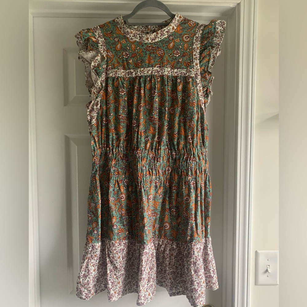 Universal Threads Ruffled Floral Dress - Picture 2 of 10